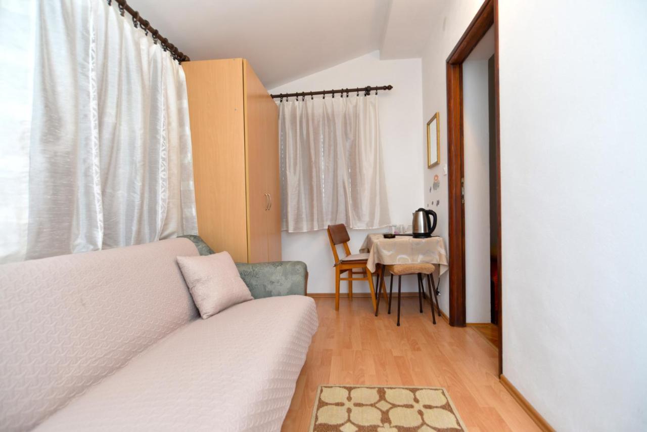 App & Rooms Rovinj 1068 Exterior photo