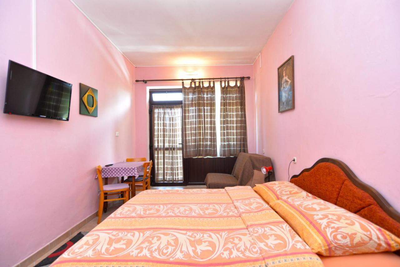 App & Rooms Rovinj 1068 Exterior photo