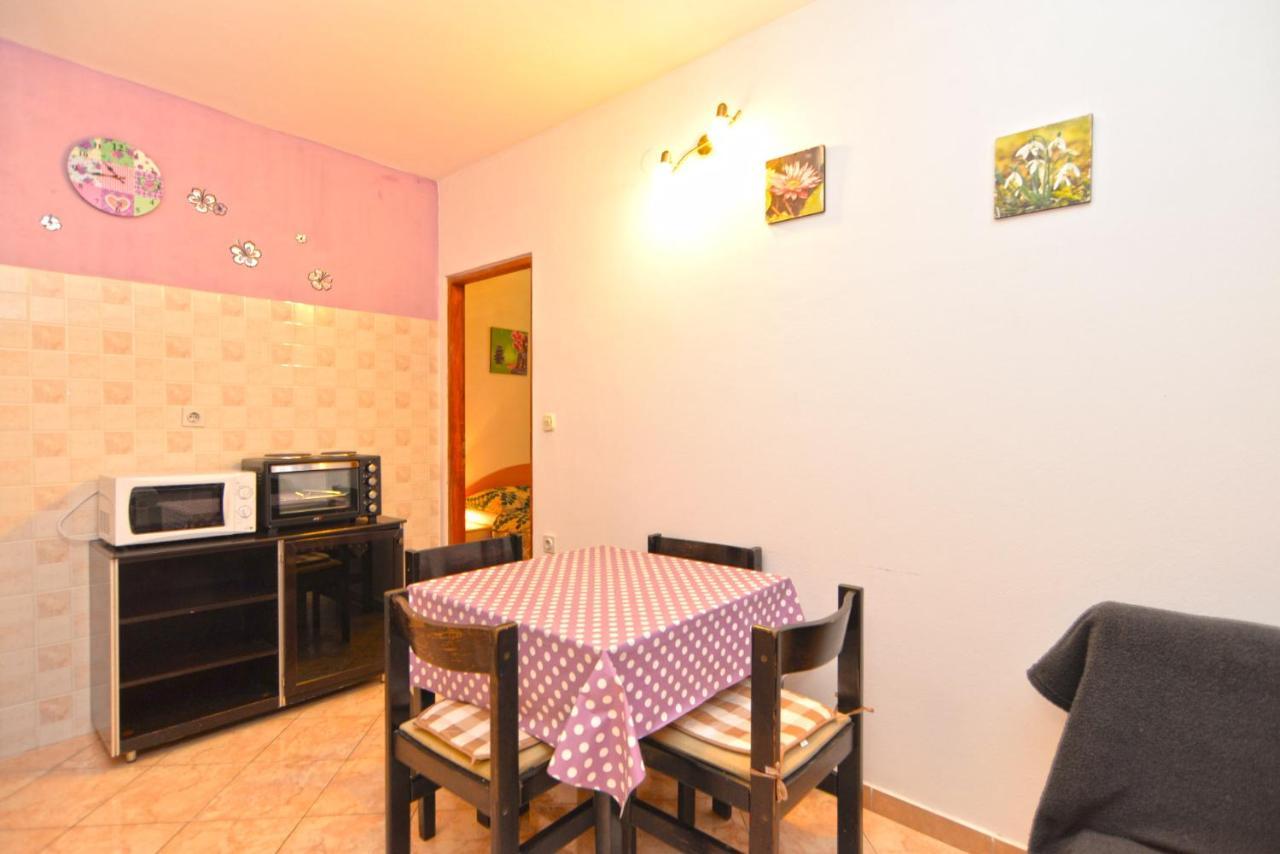 App & Rooms Rovinj 1068 Exterior photo