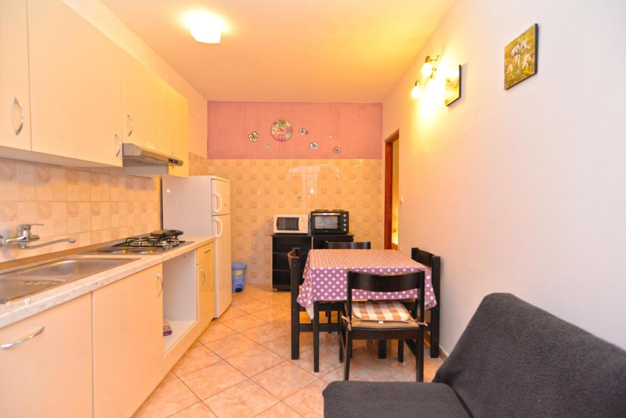 App & Rooms Rovinj 1068 Exterior photo